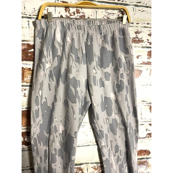 Wildfox Malibu Camouflage Cotton Blend Jogger Sweatpants - Picture 4 of 8